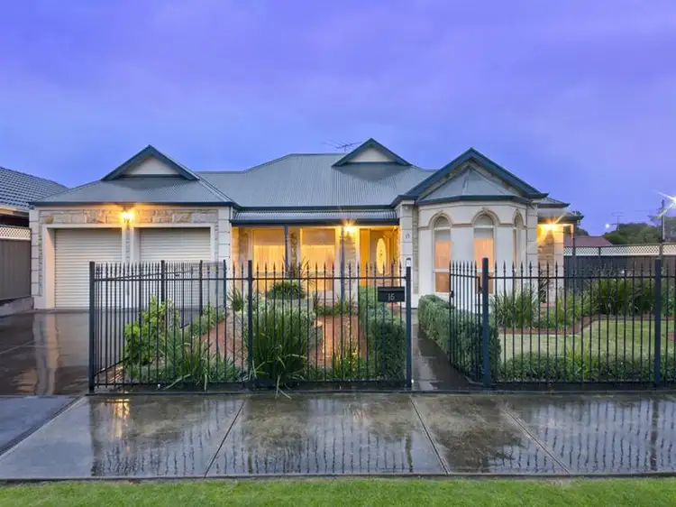 15 Lanark Avenue, Seaton SA 5023