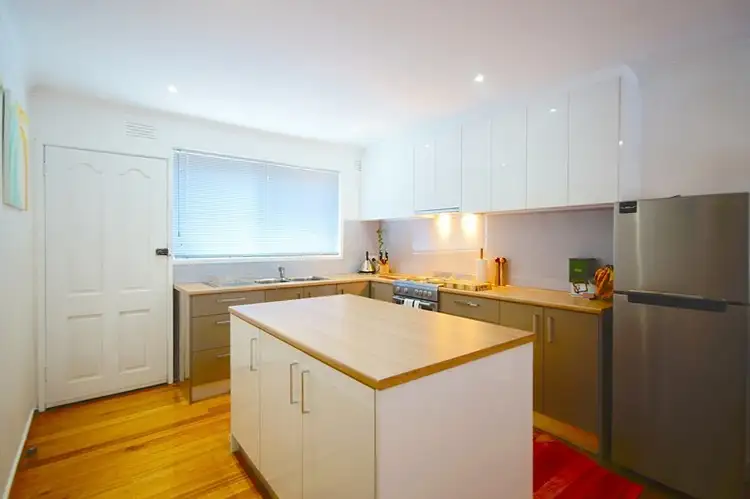 2/25 Broadmeadows Road, Tullamarine VIC 3043