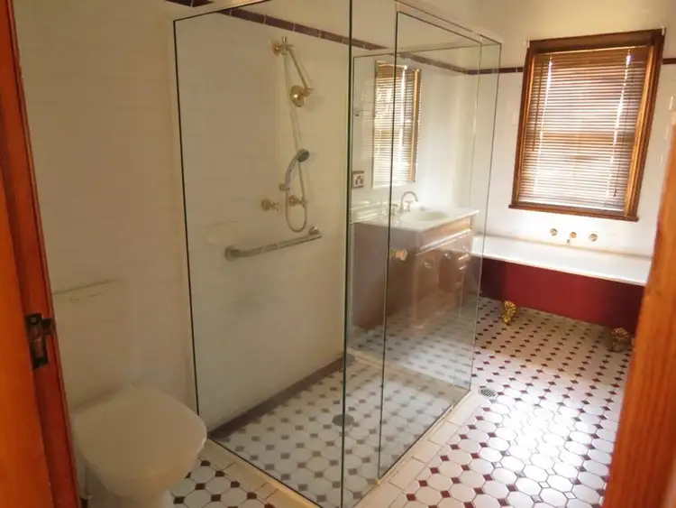 Fifth view of Homely house listing, 156 Victoria Street, Temora NSW 2666