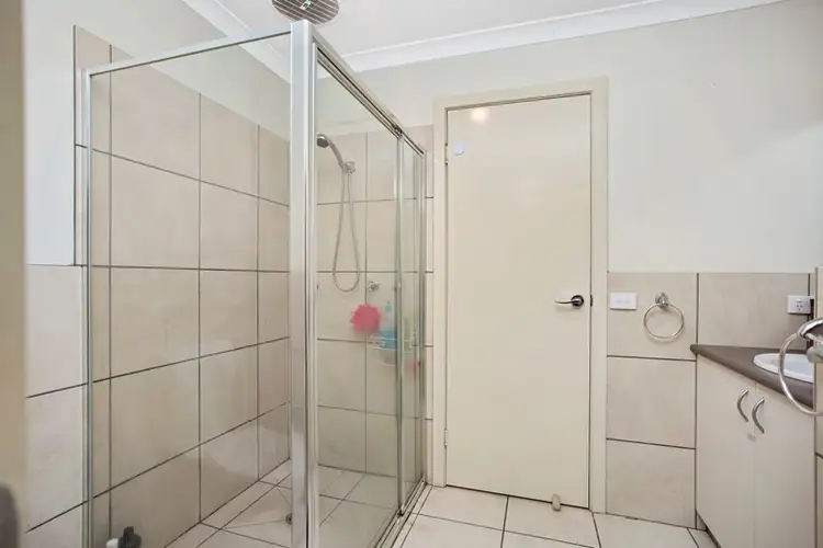Sixth view of Homely house listing, 1/4-5 Horsfall Court, Wodonga VIC 3690