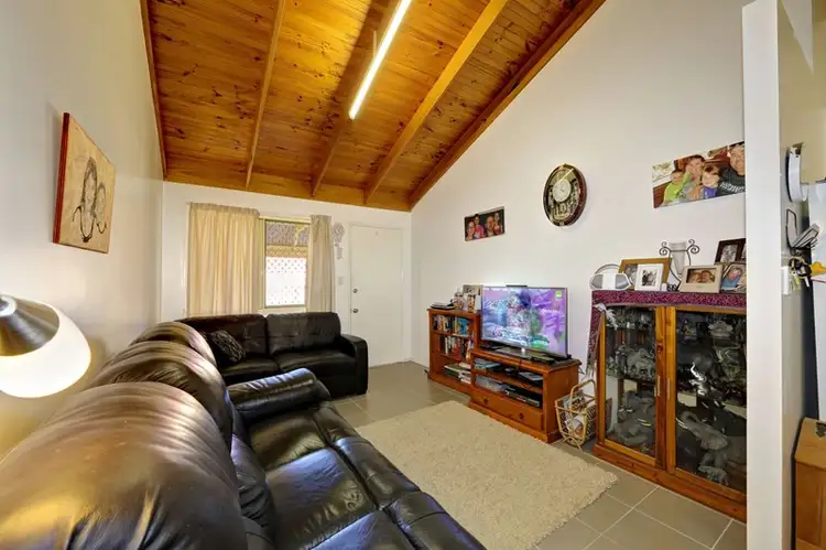 Seventh view of Homely unit listing, 5/23 Thabeban Street, Avenell Heights QLD 4670