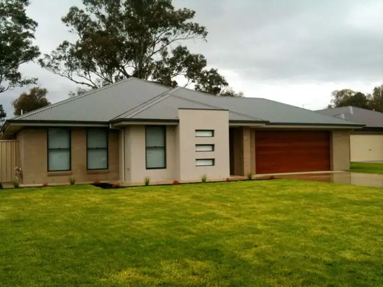 13 Pech Street, Jindera NSW 2642