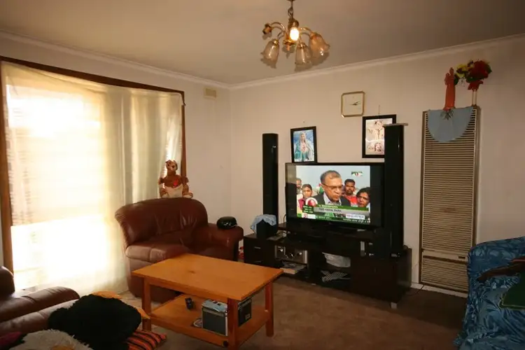 Seventh view of Homely unit listing, 1/30-32 Ivanhoe Avenue, St Albans VIC 3021