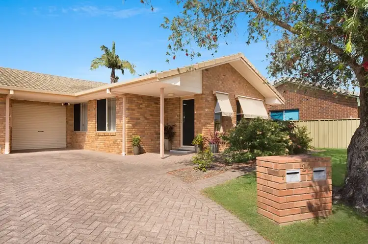 2/22 Heron Court, Yamba NSW 2464