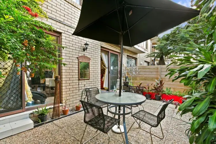 11/9 Proud Street, Labrador QLD 4215