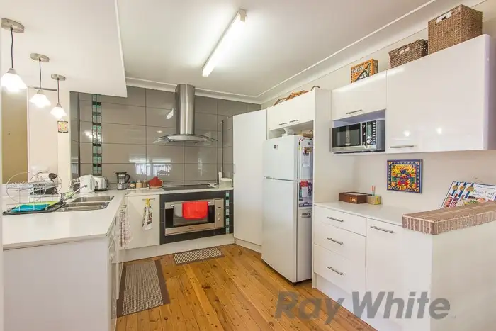 Second view of Homely house listing, 5 Sacramento Avenue, Macquarie Hills NSW 2285