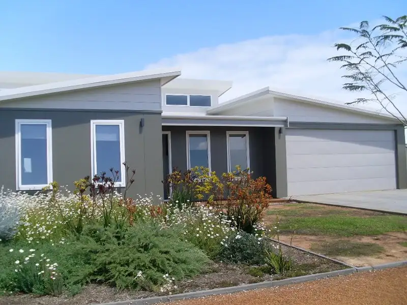 Main view of Homely house listing, 10 Glenfin Street, Utakarra WA 6530