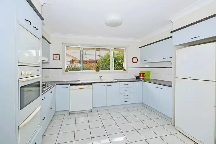 35 Winders Place, Banora Point NSW 2486