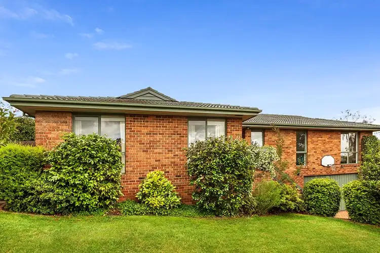 49 Pine Hill Drive, Doncaster East VIC 3109