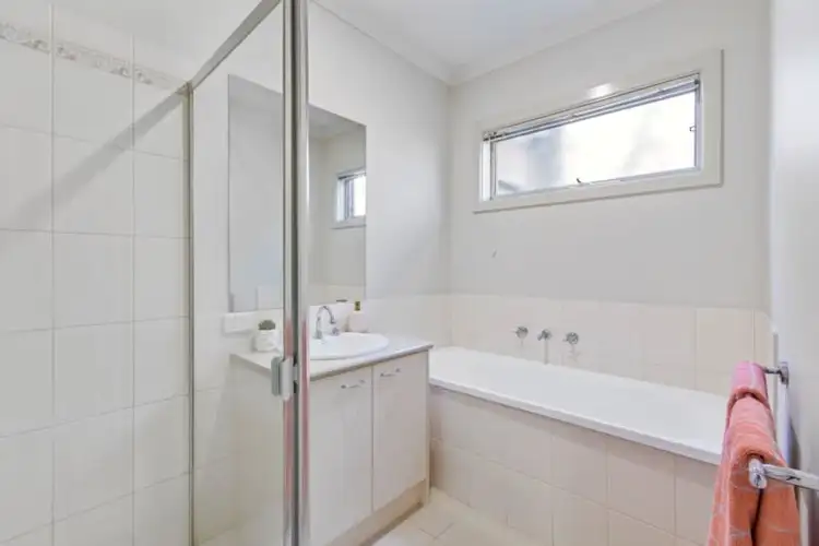 Fifth view of Homely unit listing, 4/235 Scoresby Road, Boronia VIC 3155