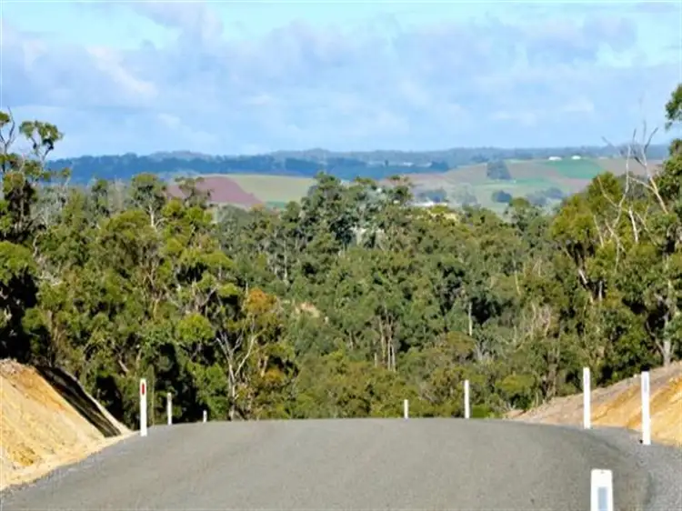 6 Bisset Place, Heybridge TAS 7316