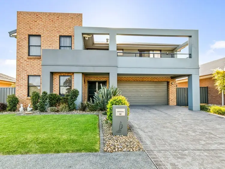 12 Johnston Avenue, Haywards Bay NSW 2530