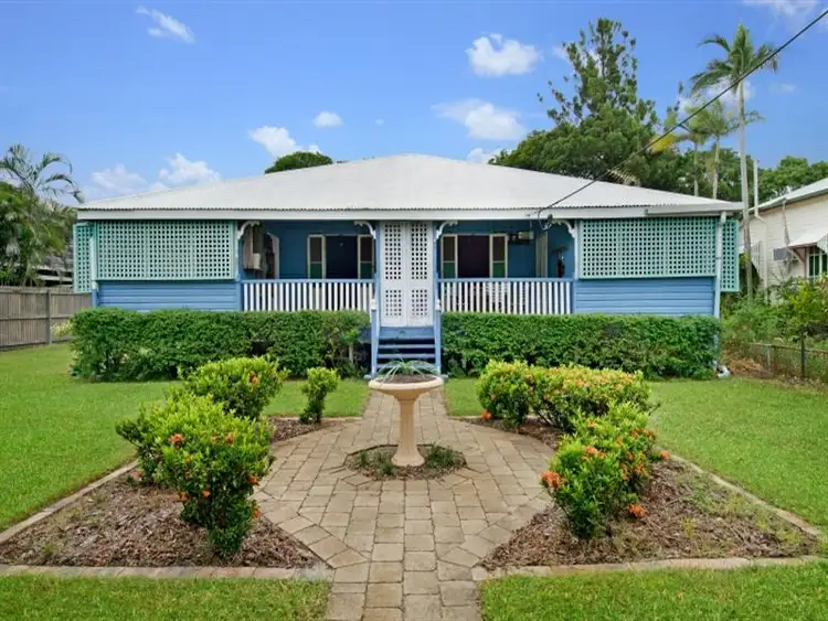 8 Norris Street, Hermit Park QLD 4812