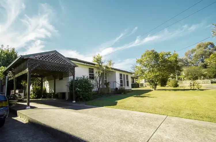 8 Geddes Place, Cabramatta West NSW 2166