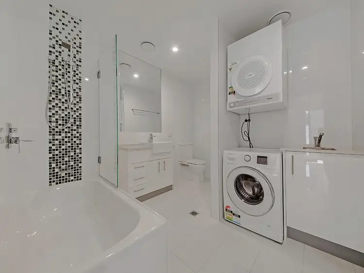 Seventh view of Homely apartment listing, 2/42-46 Sanders Street, Upper Mount Gravatt QLD 4122