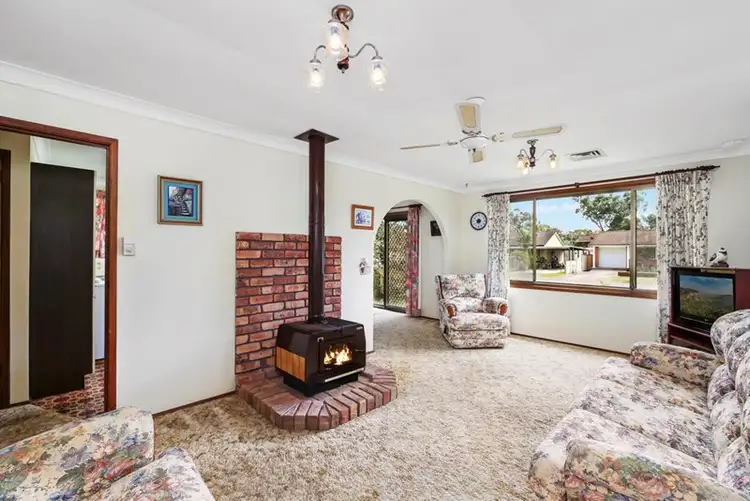 Second view of Homely house listing, 8 Colleen Street, Berkeley Vale NSW 2261