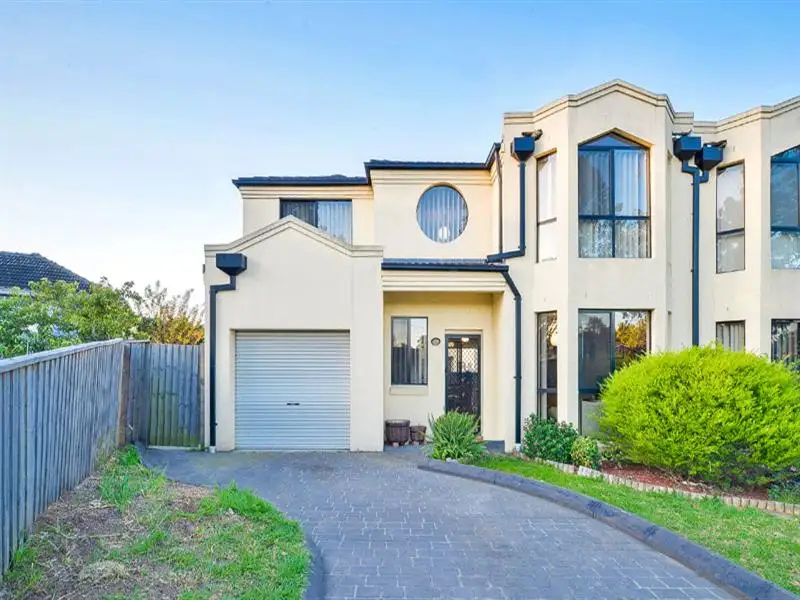 Main view of Homely townhouse listing, 1/124 Saywell Road, Macquarie Fields NSW 2564