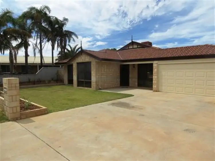 57 Tallarook Way, Waggrakine WA 6530