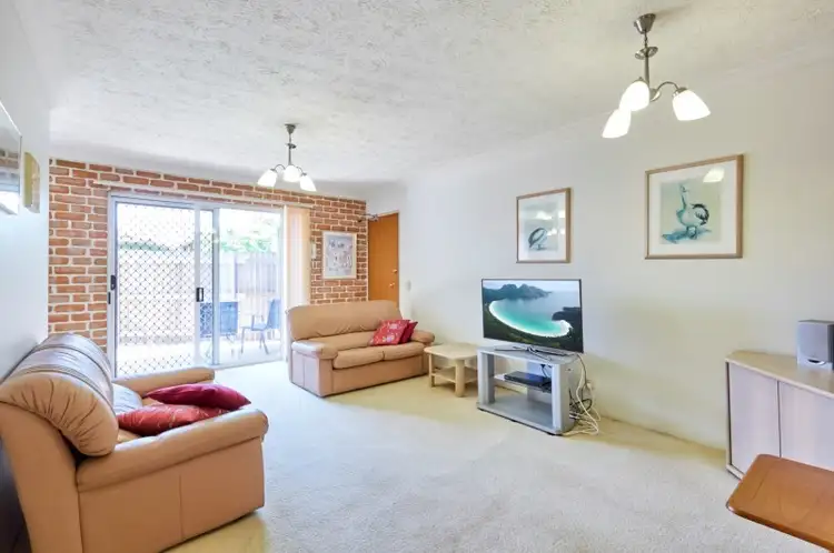 2/27 Hood Street, Sherwood QLD 4075