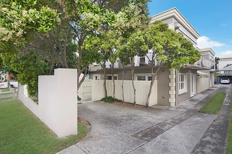 Main view of Homely unit listing, 1/33 Bradshaw Street, Lutwyche QLD 4030