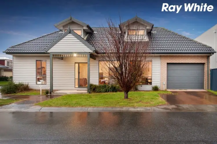 4 Pendula Place, Pakenham VIC 3810