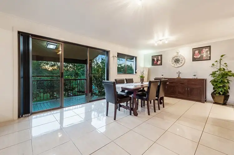 Sixth view of Homely house listing, 17 Kirkbride Way, Craigieburn VIC 3064