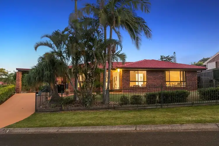 19 Helemon Street, Belmont QLD 4153
