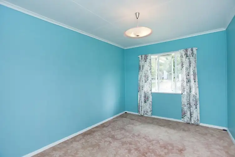 Sixth view of Homely house listing, 4 Curfew Street, Upper Mount Gravatt QLD 4122