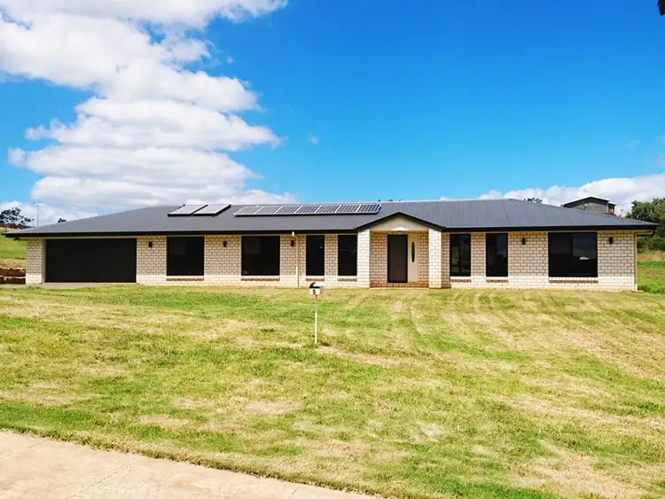 5 Gilbert Court, Gowrie Junction QLD 4352