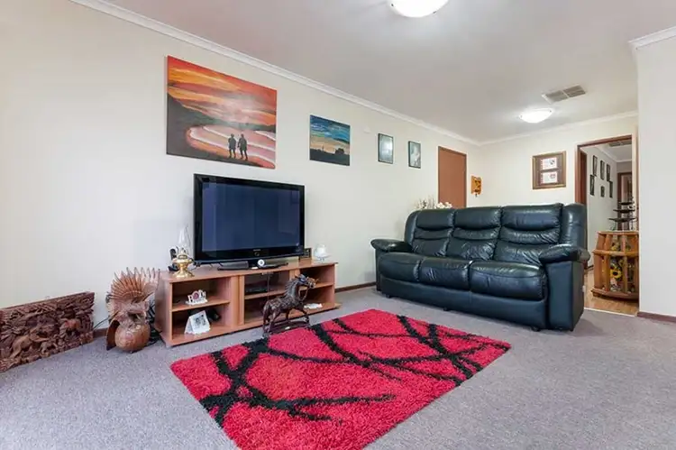 Third view of Homely house listing, 16 Crawley Court, Craigieburn VIC 3064
