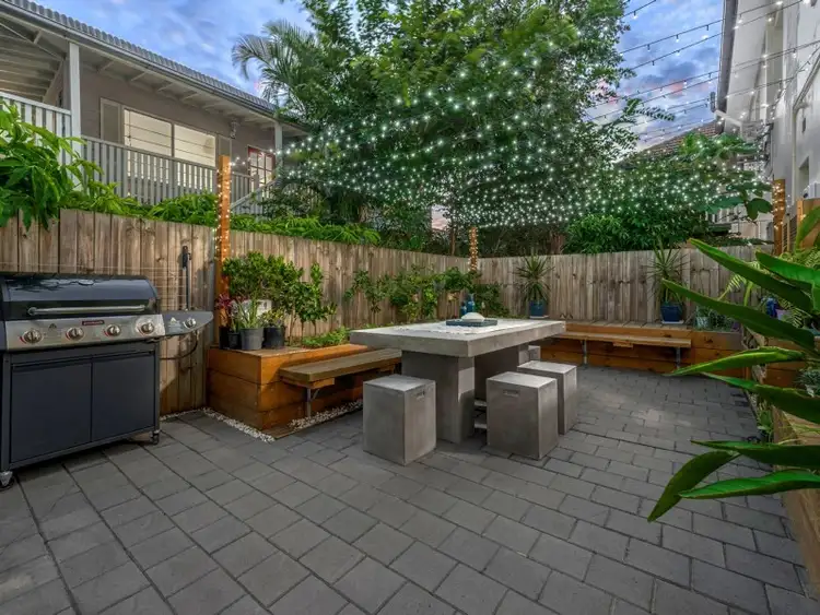 2/70 Victoria Street, Windsor QLD 4030