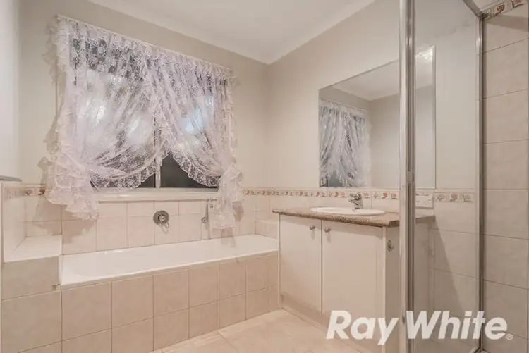 Fifth view of Homely house listing, 2/7 Leo Close, Wantirna South VIC 3152