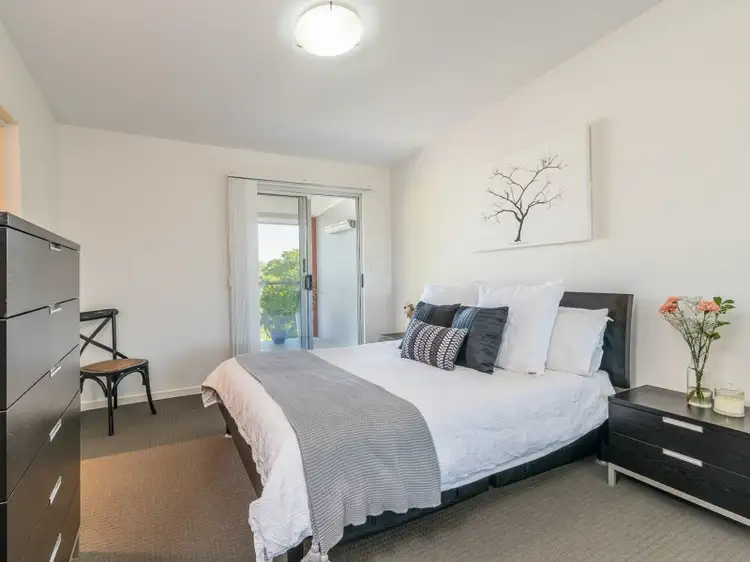 Seventh view of Homely unit listing, 2/617-619 Logan Road, Greenslopes QLD 4120