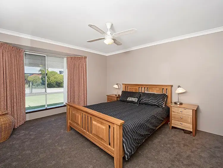 Seventh view of Homely house listing, 18 Montmartre Green, Port Kennedy WA 6172