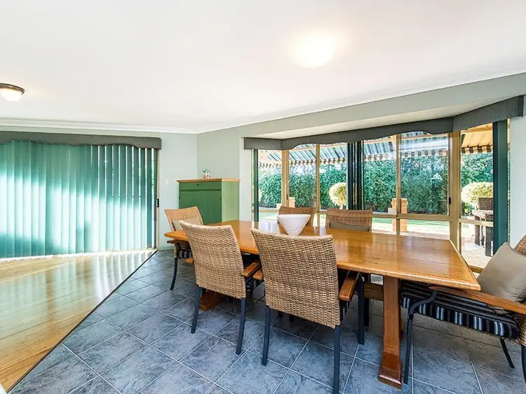 Sixth view of Homely house listing, 5 Sunningdale Circle, Cooloongup WA 6168