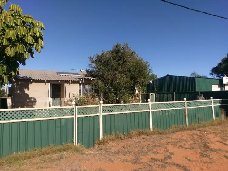 10 McNish Street, Carnarvon WA 6701