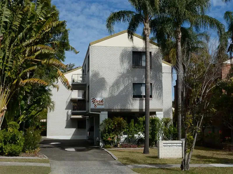 Main view of Homely apartment listing, 3/8 Baker Avenue, Labrador QLD 4215