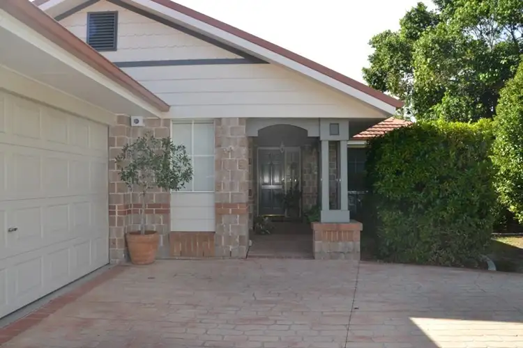 48 Galapagos Way, Pacific Pines QLD 4211