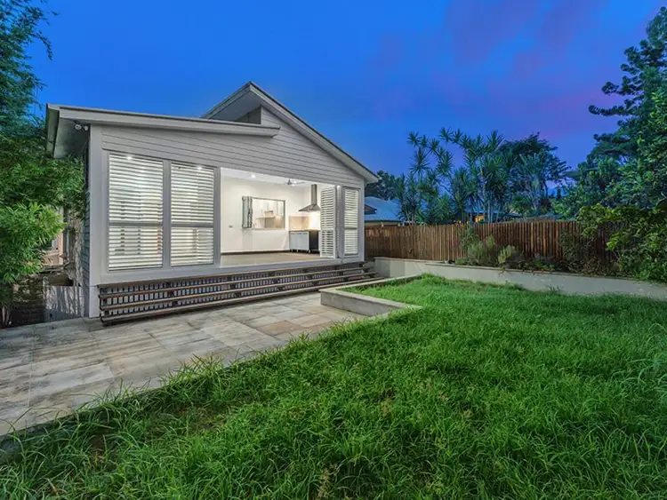 22 Dean Street, Red Hill QLD 4059
