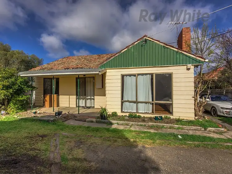 19 Huddersfield Road, Deer Park VIC 3023