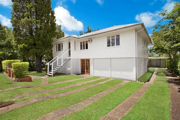 9 Bayford Street, Oxley QLD 4075