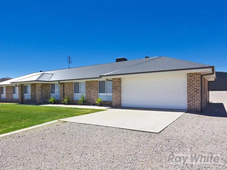 Main view of Homely house listing, 4 Conjola Drive, Tamworth NSW 2340