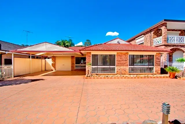 Main view of Homely house listing, 5 Quinn Place, Prairiewood NSW 2176
