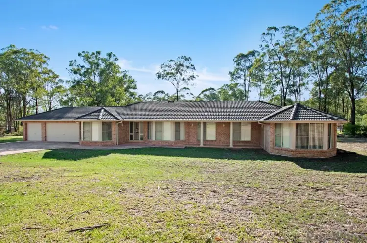 2 Durham Grove, Wallalong NSW 2320