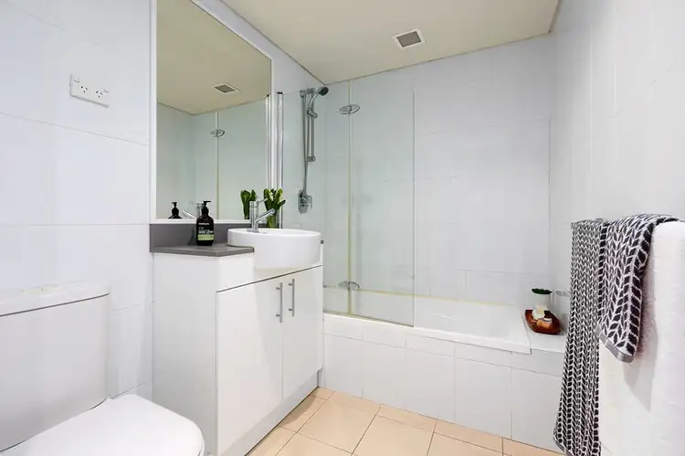 Fifth view of Homely unit listing, 306/6-8 Freeman Road, Chatswood NSW 2067