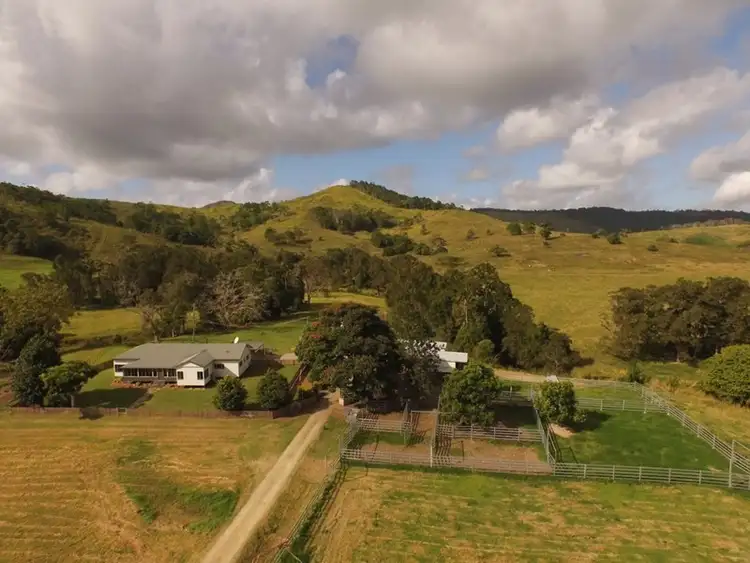 982 East Funnel Ck Road, Sarina QLD 4737