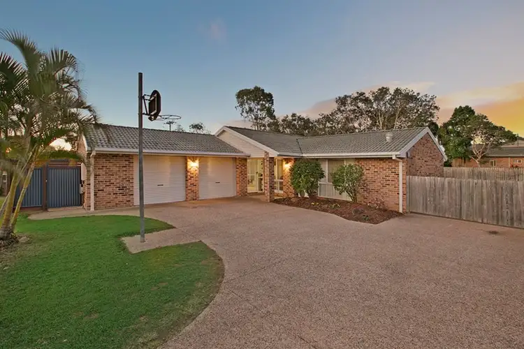 Second view of Homely house listing, 17 Finnegan Court, Birkdale QLD 4159