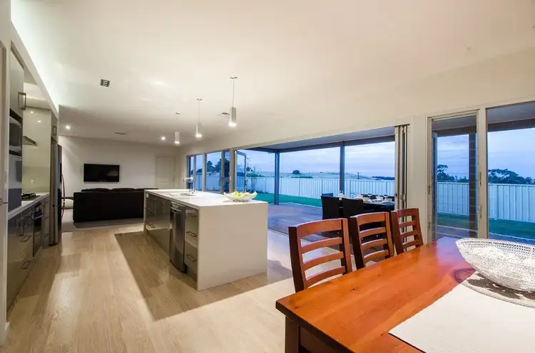Fifth view of Homely house listing, 8 Aramanta Drive, Mount Gambier SA 5290