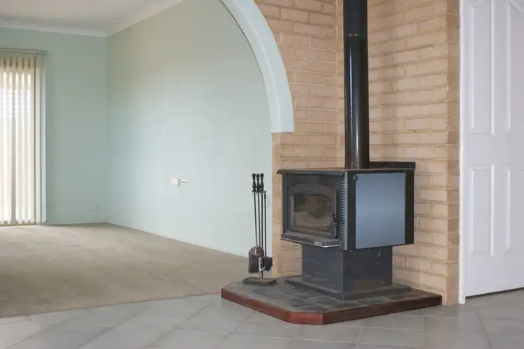 Second view of Homely house listing, 9 Steele Road, Bonniefield WA 6525