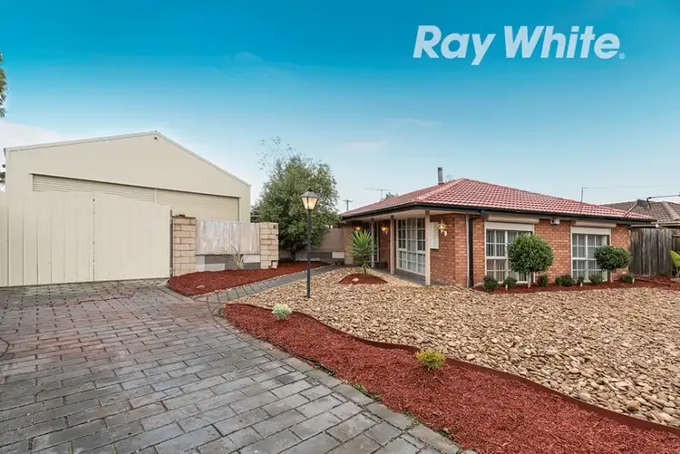 9 Parton Place, Craigieburn VIC 3064
